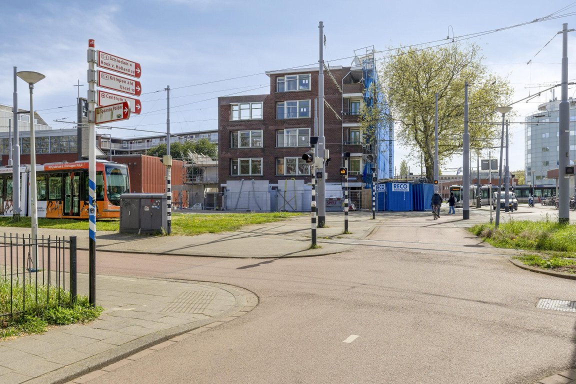 Foto 43 van Piet Paaltjensplein 77 in Rotterdam