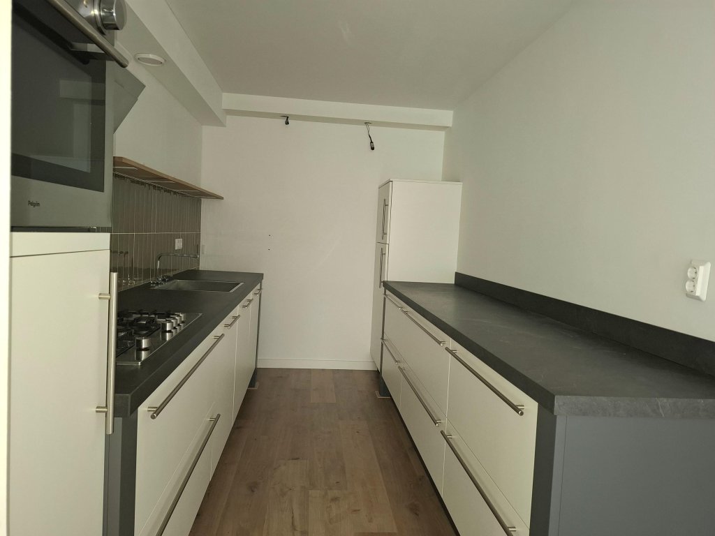 Foto 1 van Westzeedijk 617 in Rotterdam