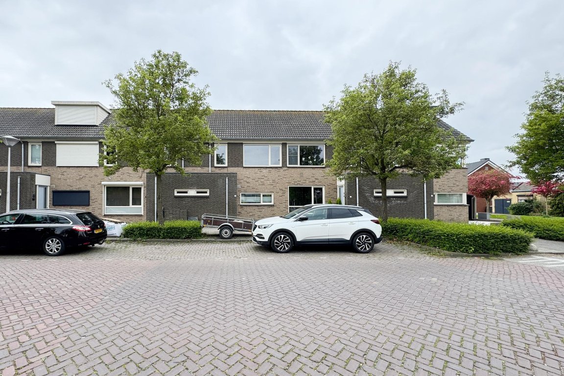 Foto 57 van Prinses Irenestraat 35-A in Dinteloord