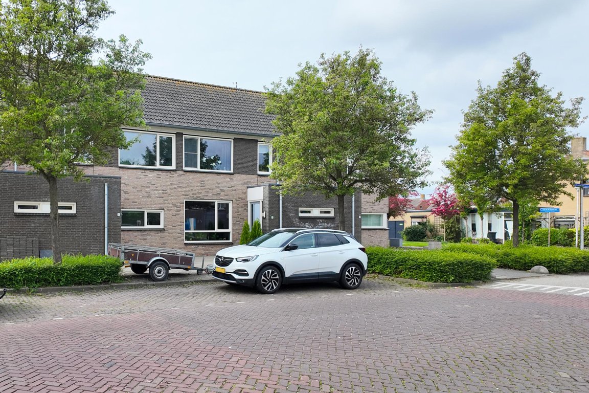 Foto 58 van Prinses Irenestraat 35-A in Dinteloord