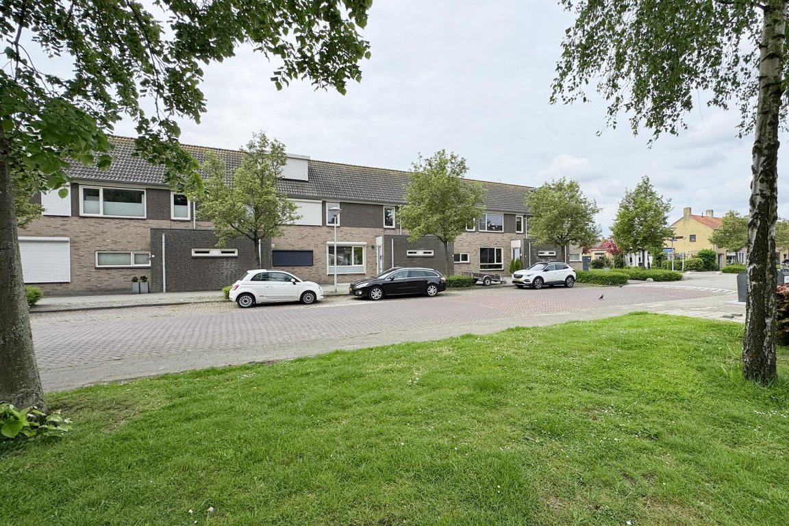 Foto 62 van Prinses Irenestraat 35-A in Dinteloord