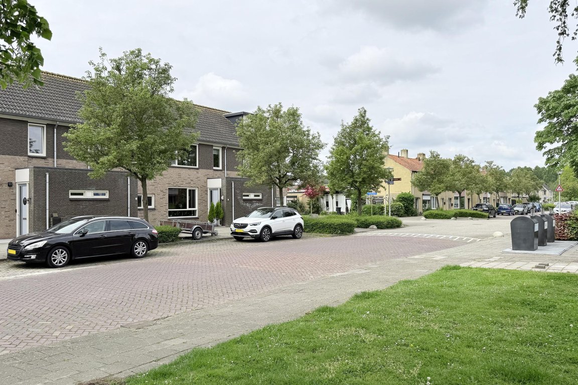 Foto 63 van Prinses Irenestraat 35-A in Dinteloord
