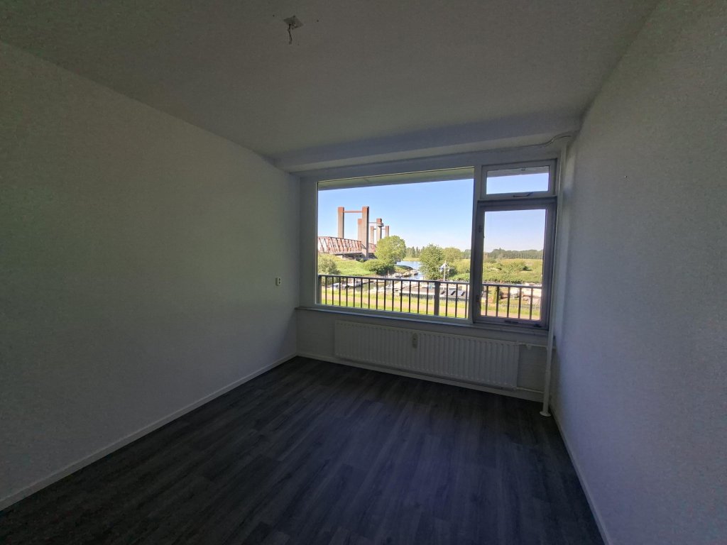 Foto 4 van Kaneelhof 15 in Hoogvliet Rotterdam