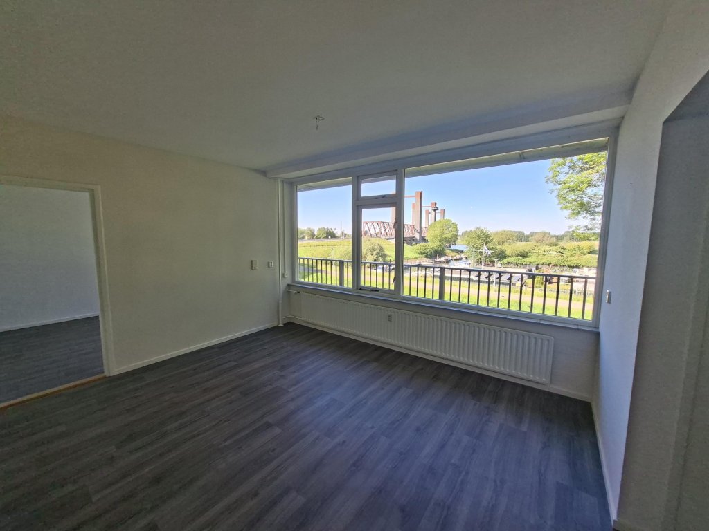 Foto 1 van Kaneelhof 15 in Hoogvliet Rotterdam