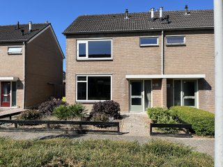 Hyacinthstraat 8 in Beneden-Leeuwen