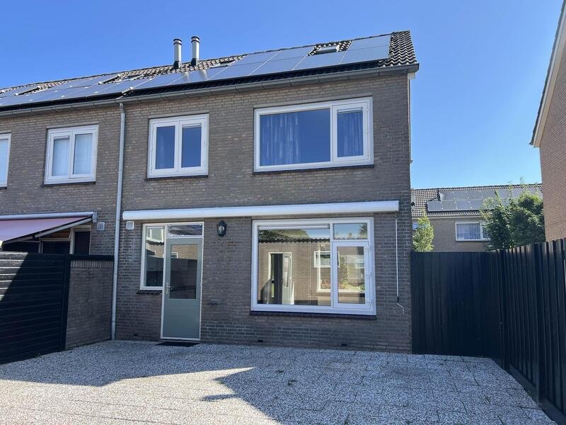 Foto 1 van Hyacinthstraat 8 in Beneden-Leeuwen