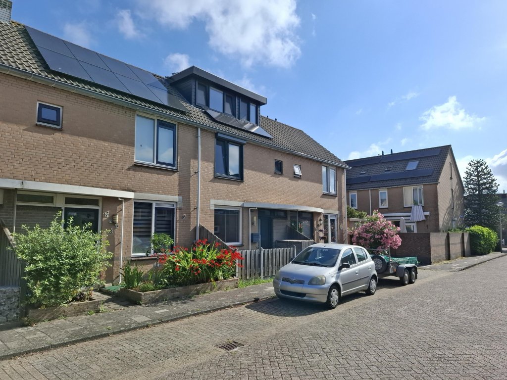 Foto 1 van Catharina van Tussenbroekstraat 5 in Spijkenisse