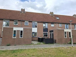 Blauwgras 33 in Spijkenisse