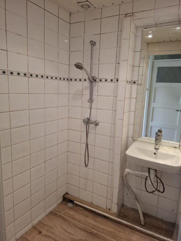 Foto 7 van Dorpsweg 95-B in Rotterdam