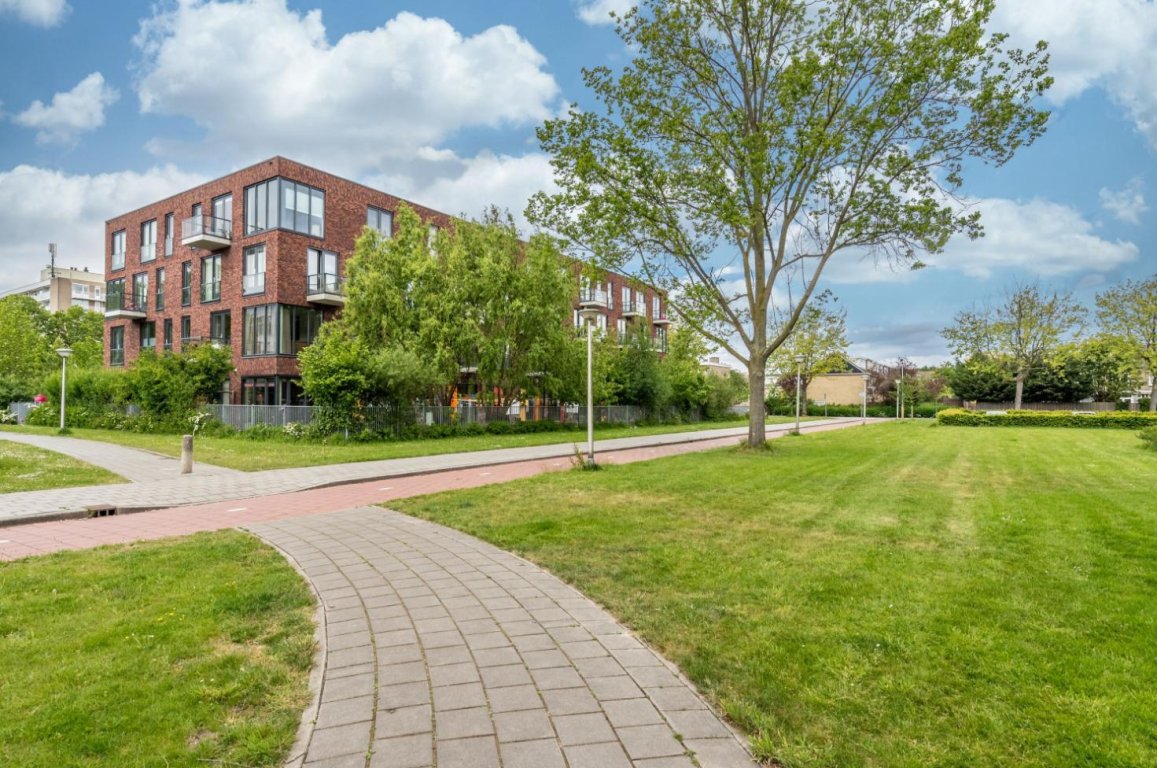 Foto 1 van Suze Groeneweglaan 187 in Amstelveen