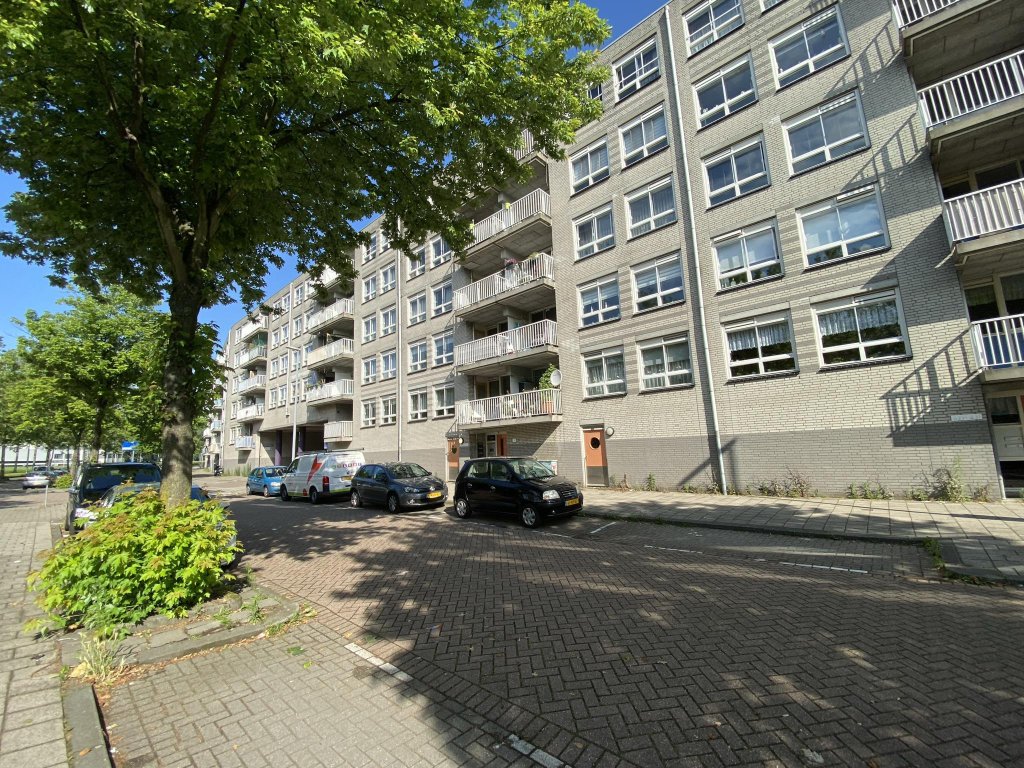 Foto 1 van Westzeedijk 639 in Rotterdam